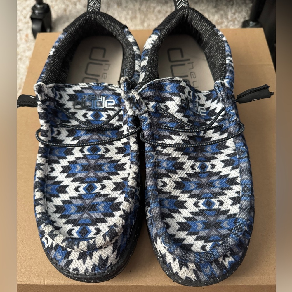 Hey Dude Aztec Print Wally Men’s Size 7
